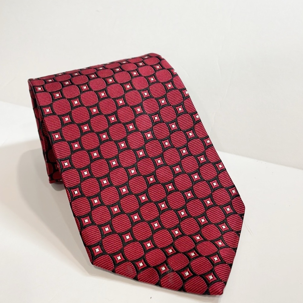 Brooks Brothers 346 Mens Silk‎ Tie Necktie Red Geometric Microprint
